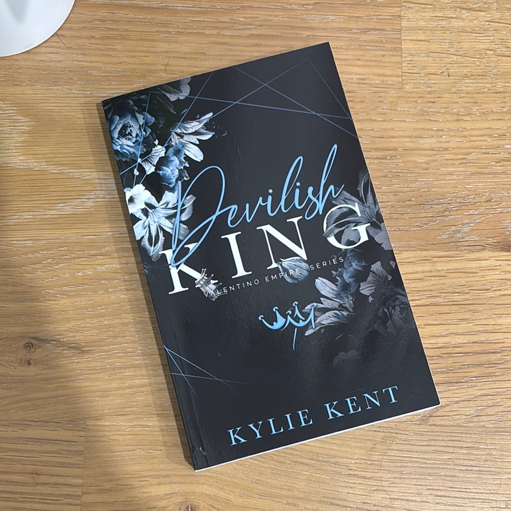 Devilish King Book - Black and Blue